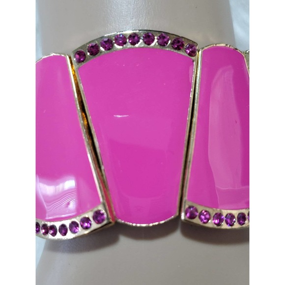 NWOT Women's Jewelry Pink Goldtone Fashion Stretch Bracelet - Picture 2 of 2
